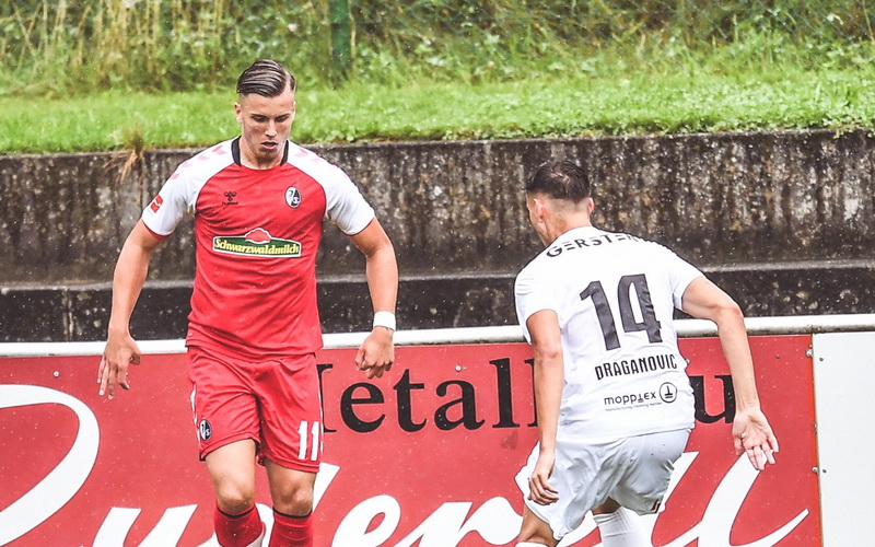 Demirović na debiju postigao dva gola za Freiburg