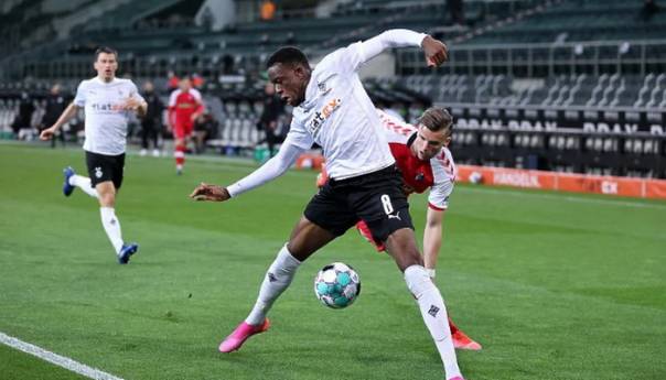 Demirović novom asistencijom nastavio s dobrim partijama