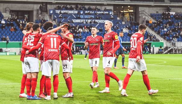 Demirović postigao gol i asistirao za Freiburg