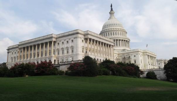 Demokrati i Trumpova administracija blizu dogovora o paketu pomoći ekonomiji