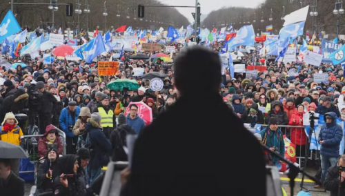 Demonstracije u Berlinu i Parizu: Žele mir u Ukrajini