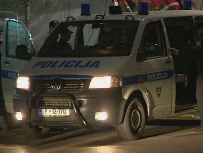 Demonstranti napali premijera i ministra