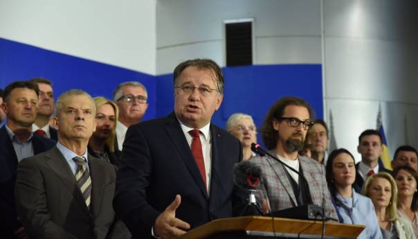 Denis Bećirović zajednički kandidat za člana Predsjedništva BiH