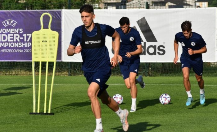 Dennis Hadžikadunić na pragu potpisa za Mallorcu