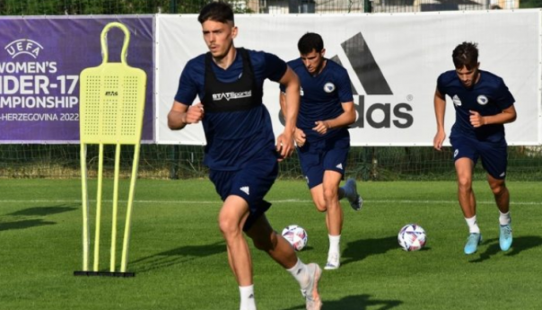 Dennis Hadžikadunić na pragu potpisa za Mallorcu