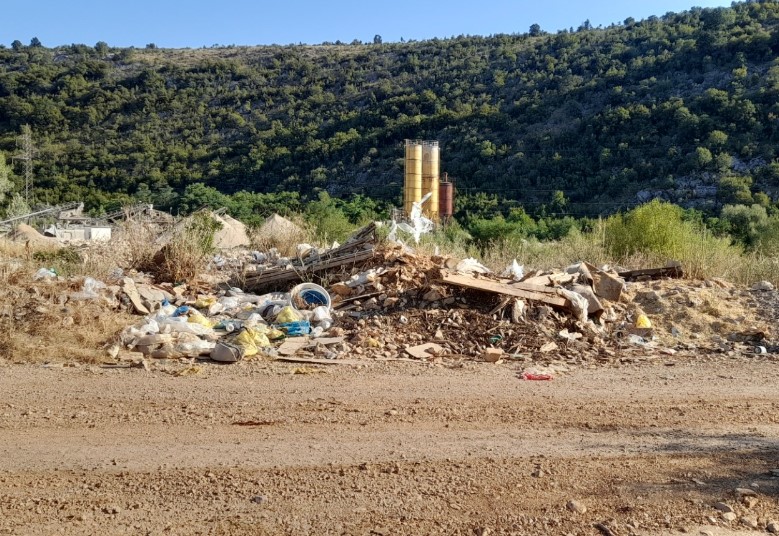 Deponija kod Stoca prijeti ekološkom katastrofom, građani traže hitno zatvaranje!