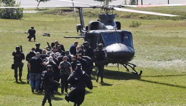 Desant na Cetinje od SPC koja je blagosiljala Škorpione
