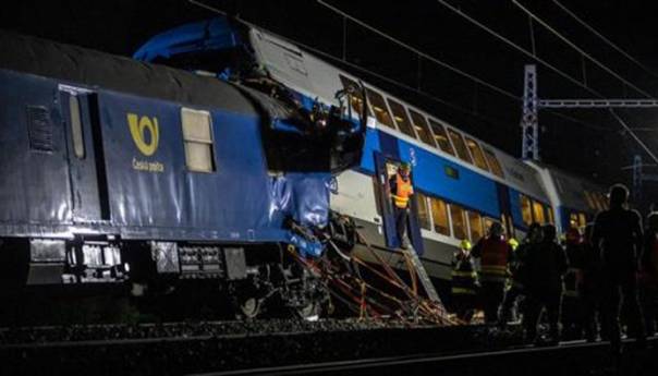 Deseci povrijeđenih u željezničkoj nesreći blizu Praga