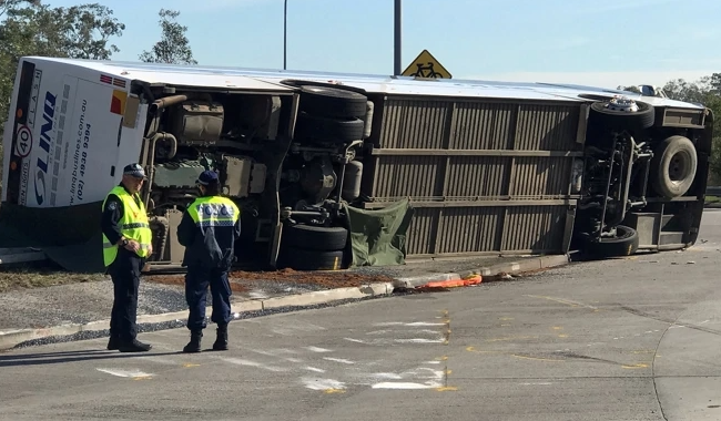 Deset osoba poginulo u saobraćajnoj nesreći u Australiji