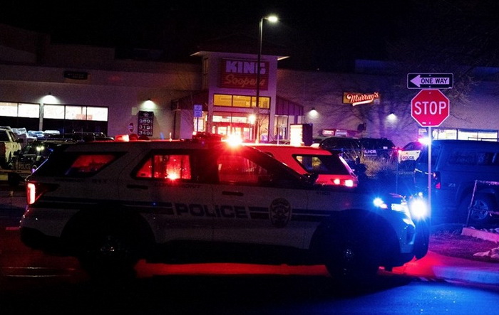 Deset ubijenih u napadu u američkom Coloradu