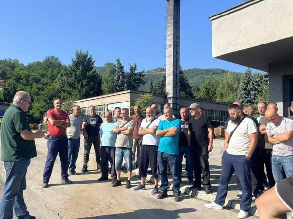 Deset zeničkih rudara četvrtu noć ostali u jami Raspotočje