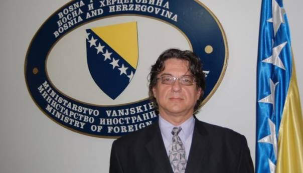 Desetine Bosanaca i Hercegovaca tražilo da se vrati u državu