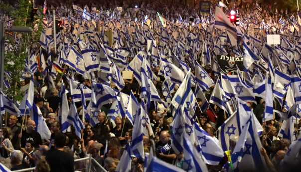 Desetine hiljada Izraelaca ponovo protestovalo zbog reforme pravosuđa