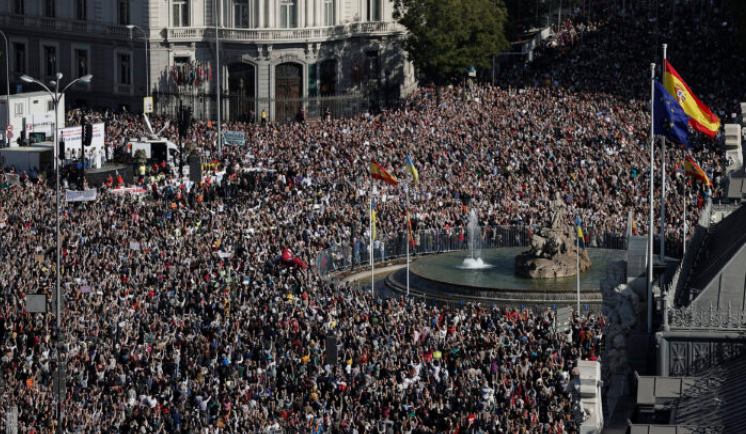 Desetine hiljada ljudi na ulicama Madrida zbog privatizacije zdravstva