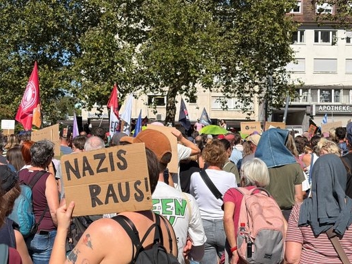 Desetine hiljada Nijemaca protestuju nakon izbornog trijumfa AfD-a