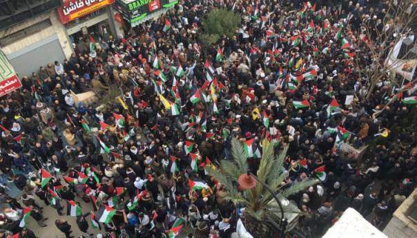 Desetine hiljada Palestinaca protestuju protiv "sporazuma stoljeća"