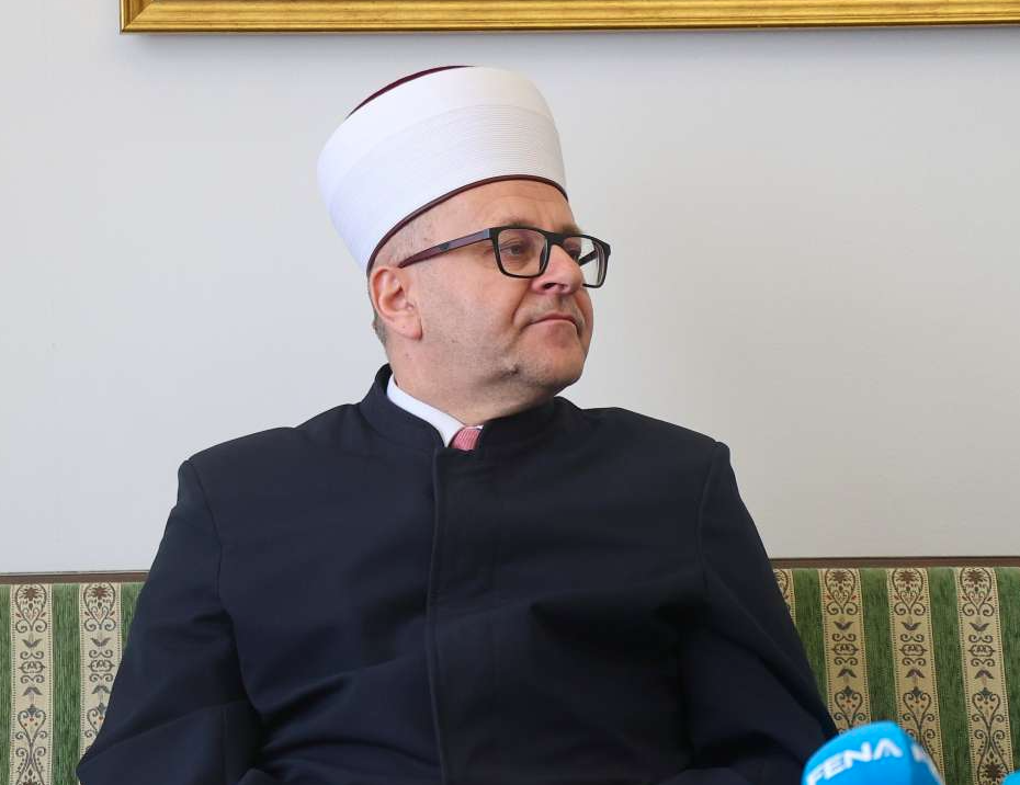 Desetine hiljada vjernika stiže na dovište na vrelu Bune