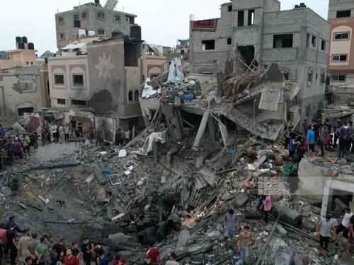 Desetine poginulih tokom napada na sklonište za raseljene stanovnike Gaze