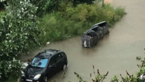 Desetine porodica na sjeveru Crne Gore napustile kuće zbog poplava