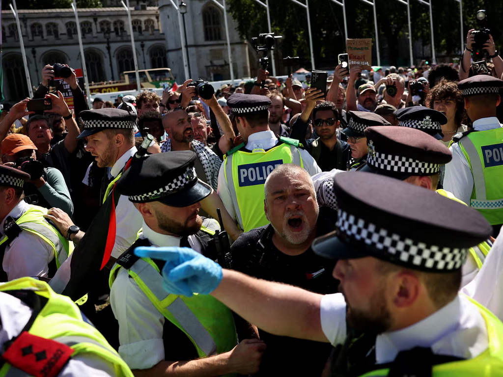Desetine uhapšenih u Londonu tokom protesta podrške "Akciji za Palestinu"