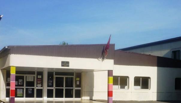 Desetogodišnjak na viber grupu poslao fotografiju pištolja sa imenima učenika