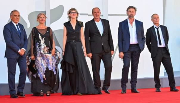 Desetominutni aplauz i ovacije publike nakon premijere filma Jasmile Žbanić