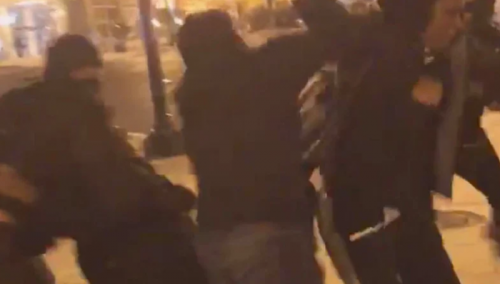 Desničari napadnuti noževima u Washingtonu