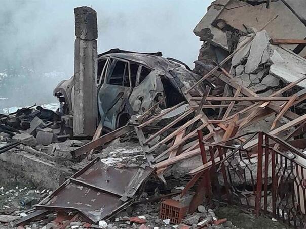 Detalji ekspozije: Ispod ruševina kuće u Derventi pronađeno tijelo