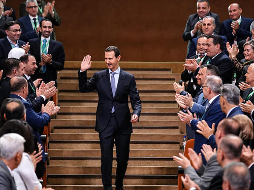 Detalji haotično bijega: Asad napustio Siriju sa sekretarom i blagajnikom