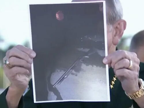 Detalji incidenta kod Trumpovog imanja: Pokazano oružje