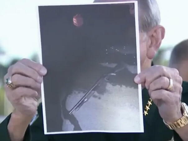 Detalji incidenta kod Trumpovog imanja: Pokazano oružje