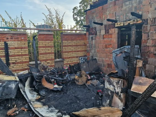 Detalji tragedije u Novom Sadu: Roditelji i četvero djece se ugušili u snu