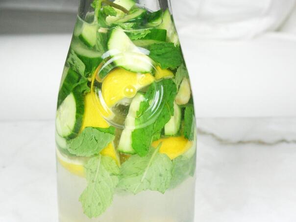 Detoks napitak koji pobjeđuje salo