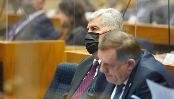 Deutsche Welle: Srpsko-hrvatski inferno