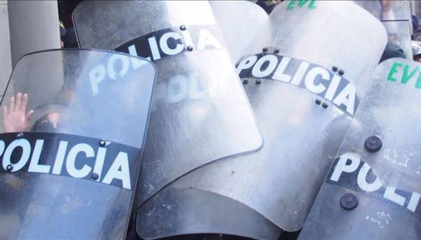 Devet osuđenika preminulo u pobuni u peruanskom zatvoru