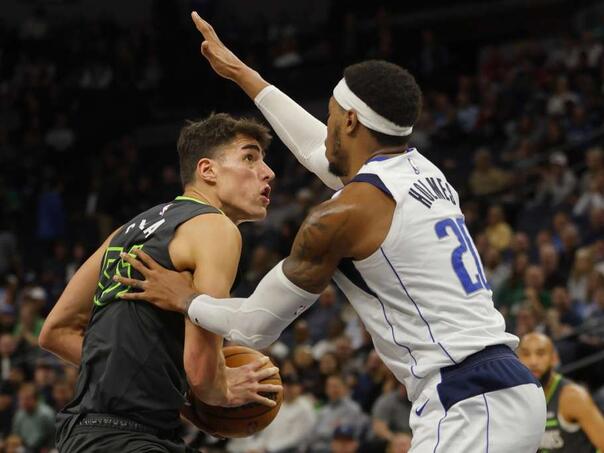 Devet poena Garze u porazu Minnesote od LA Lakersa