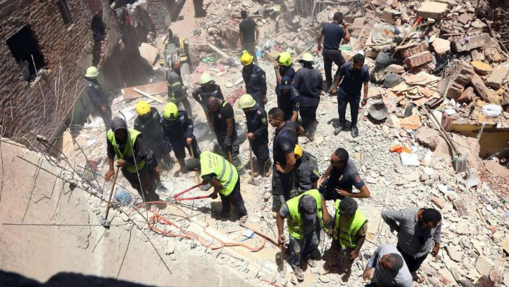 Devet poginulih u urušavanju zgrade u Kairu