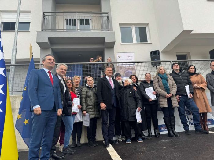 Devet porodica iz Ključa dobili stanove na korištenje