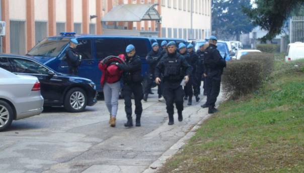 Devetorica uhapšenih u akciji “Šakal” predati u nadležnost Tužilaštvu BiH