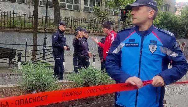 Devetoro stradalih u pucnjavi u školi u Beogradu