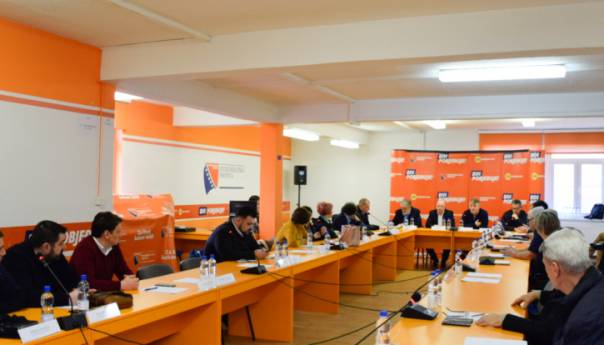 DF: Neka Zagreb i Dodik vrate konstitutivnost Srba u RH