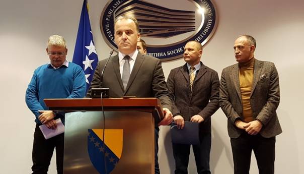 DF predlaže novi način izbora Predsjedništva i reduciranje uloge Doma naroda