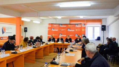 DF: Ustavnopravna komisija leglo antievropskih politika