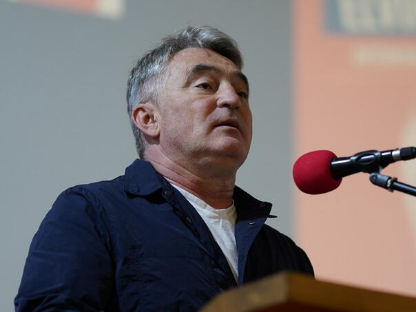 DF: Za koga Schmidt igra, za BiH ili …