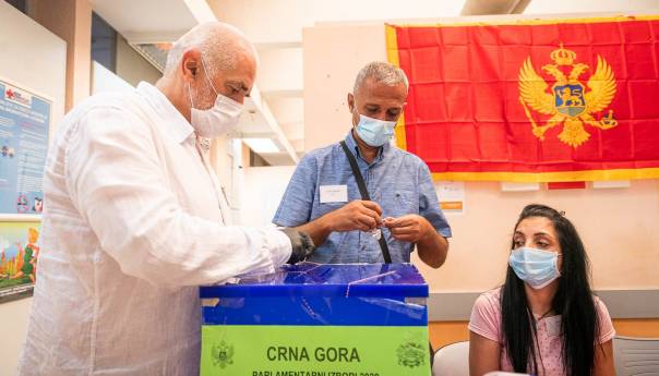 DIK: DPS 35.06, ZBCG 32.55 odsto glasova