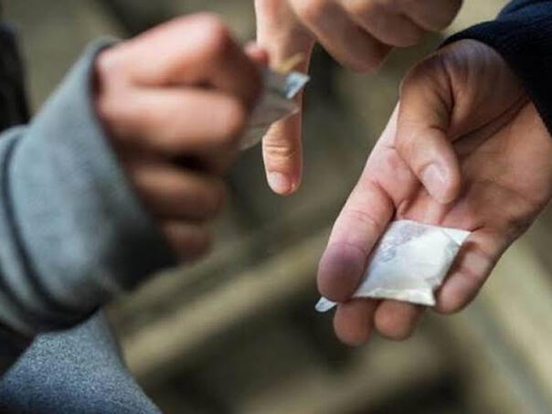 Dileri iz Velike Britanije i Italije uhapšeni na Pagu