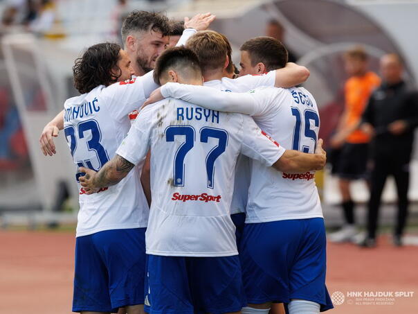Dinamo i Rijeka kiksali, Hajduk zasjeo na vrh