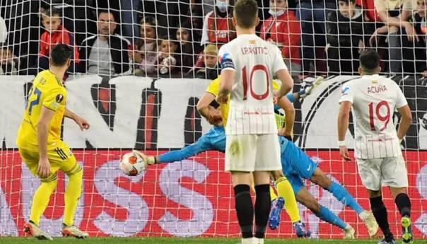 Dinamo poražen kod Seville, Leipzig i Sociedad remizirali