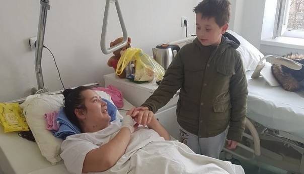 Dini Mujić je za operaciju karcinoma dojke potrebno 16 hiljada eura