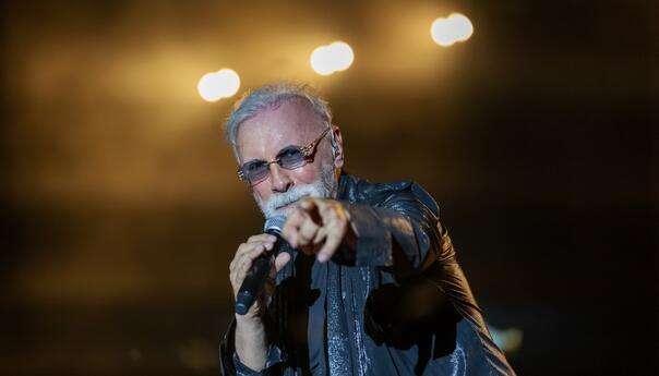 Dino Merlin na 'udaru' desničara uoči koncerata u Beogradu